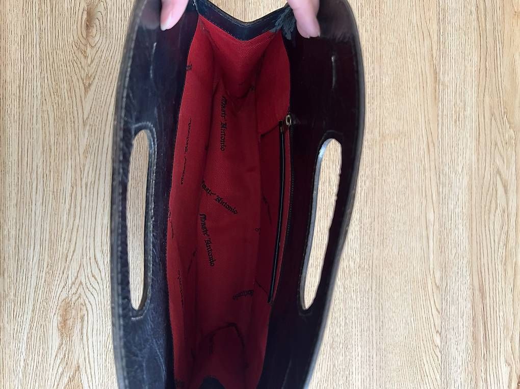 Borse da donna: Schwarze Ledertasche Vintage – Usato da Zürich venduto da nic_l9gv 1