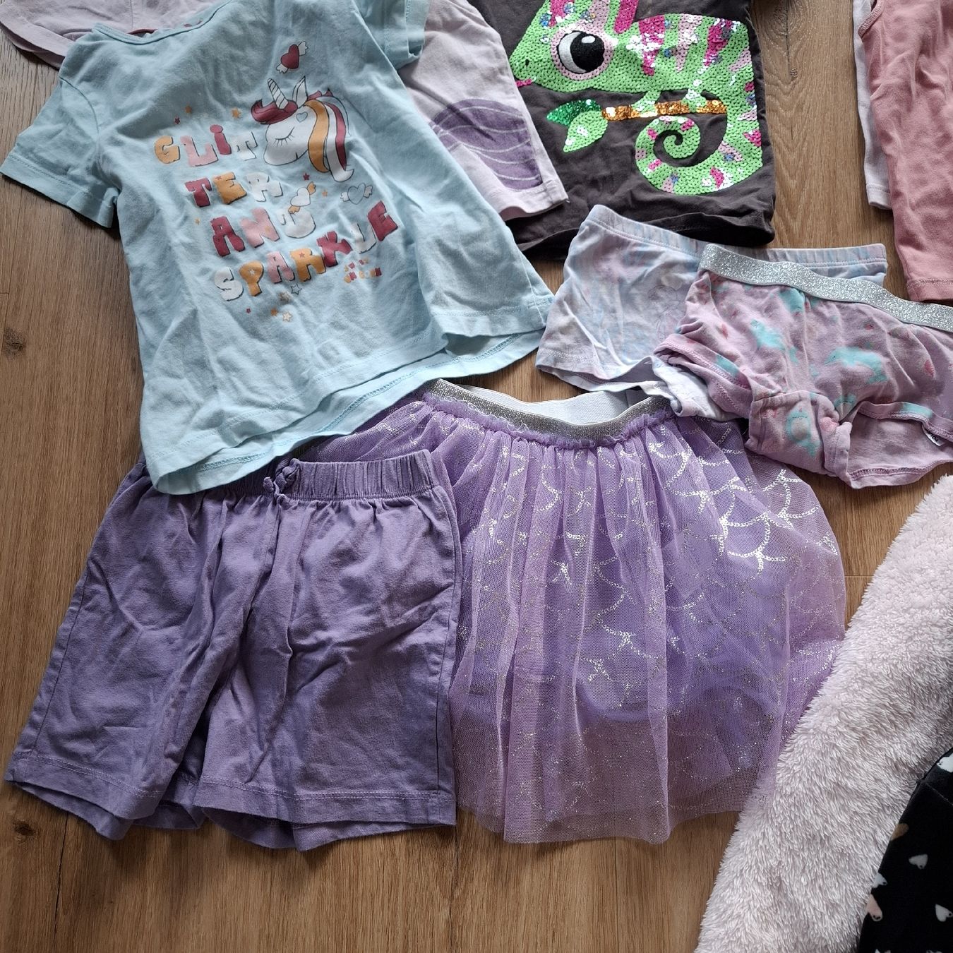 Ensembles coordonnés: Kinder Kleider Set Mädchen Grösse 98 – D'occasion à Bülach par JAYA379 2