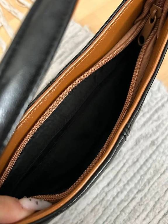 Taschen für Damen: Mini-Tasche – Gebraucht aus Bütschwil von Mariia_Ch221 1