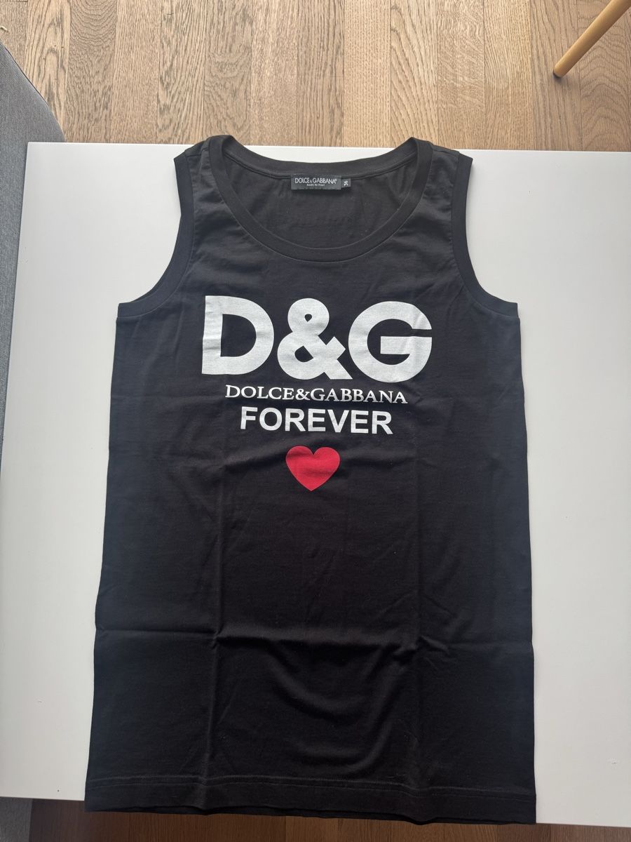 Dolce & Gabbana Top: D&G Dolce&Gabbana Top Schwarz – Nuovo (secondo la descrizione) da Rotkreuz venduto da Mini_mela33