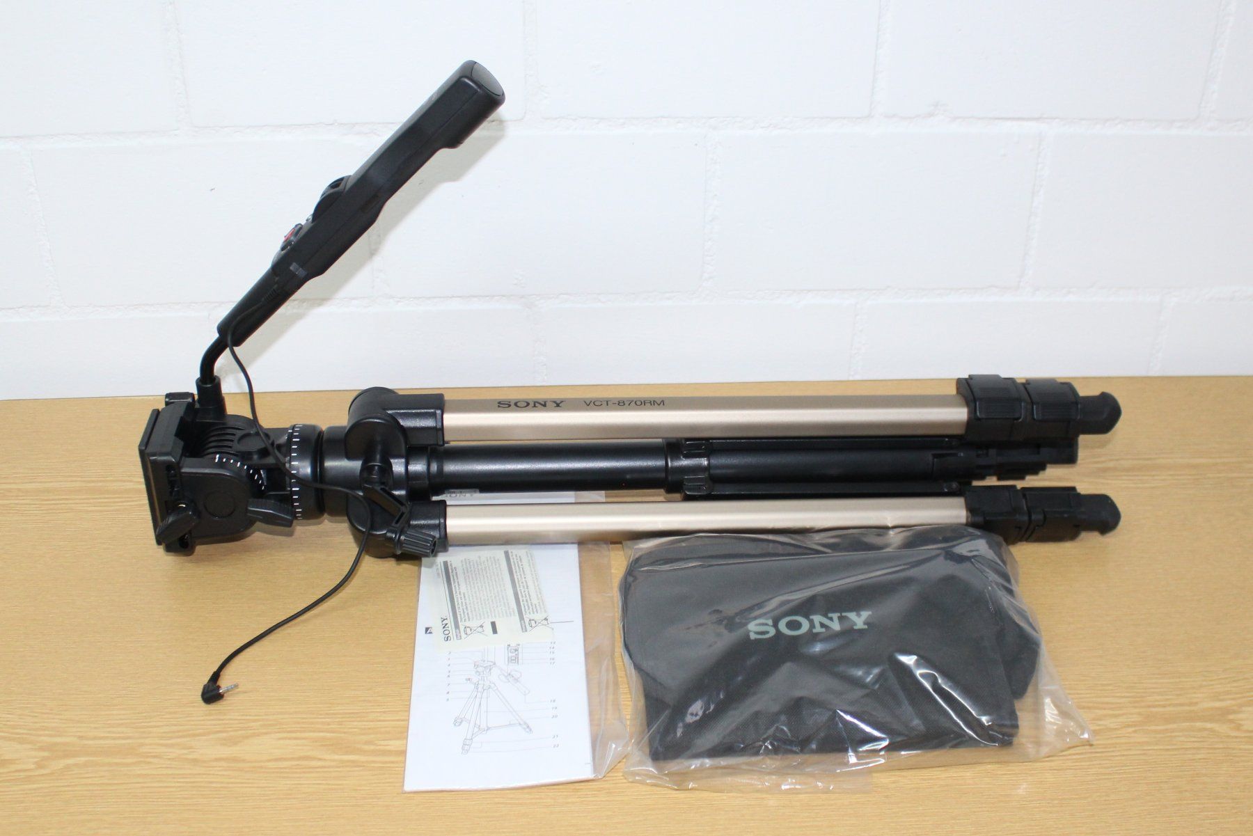 Trépieds & Accessoires: Sony Stativ VCT-870RM Remote Control Tripod   NEU – Neuf (Voir description) à Istighofen par muech40 9