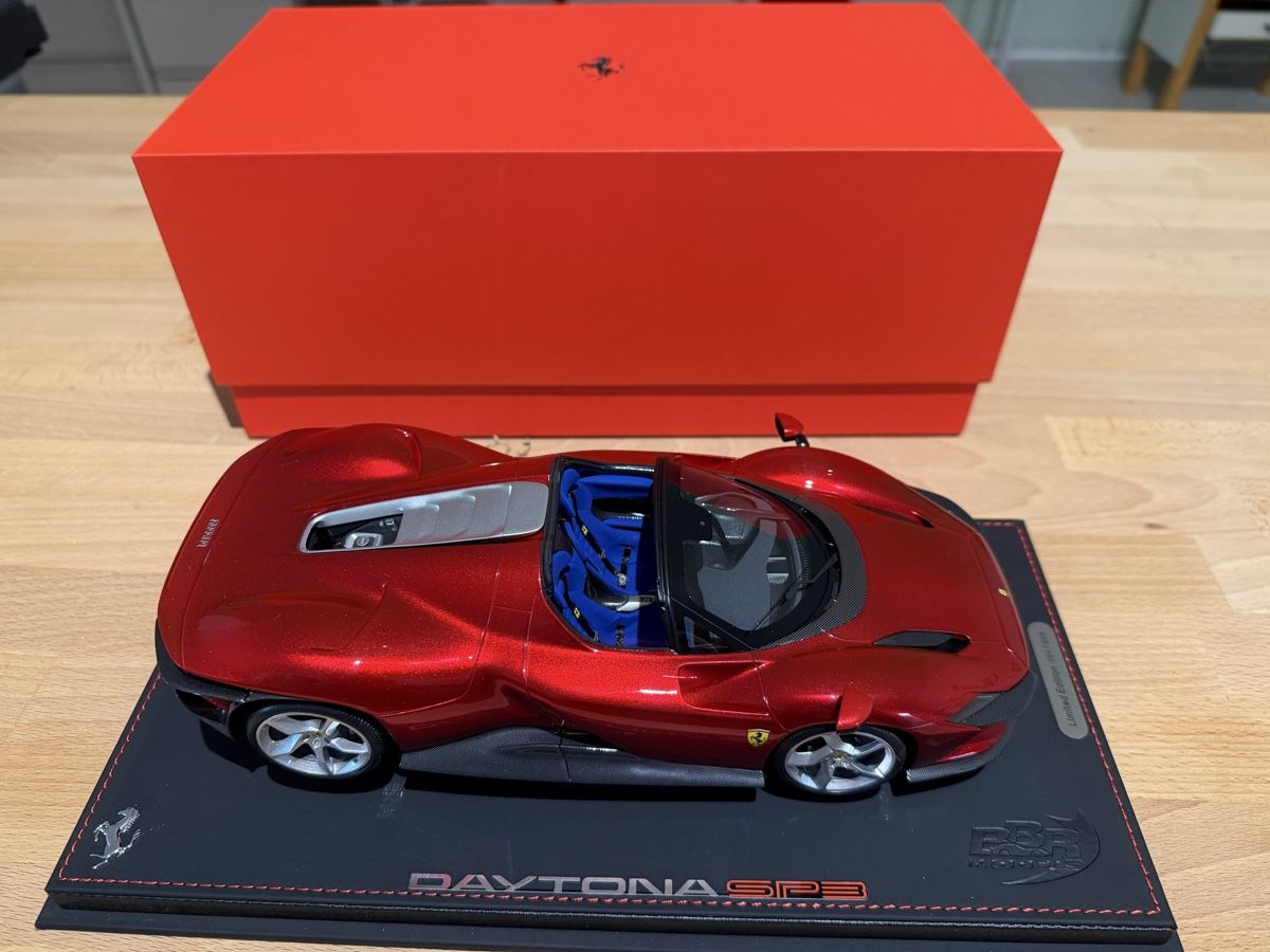 BBR Models Modellini d'auto: Ferrari Daytona SP3 BBR Models 1:18 – Nuovo (secondo la descrizione) da Unterlunkhofen venduto da Gilkessi 6