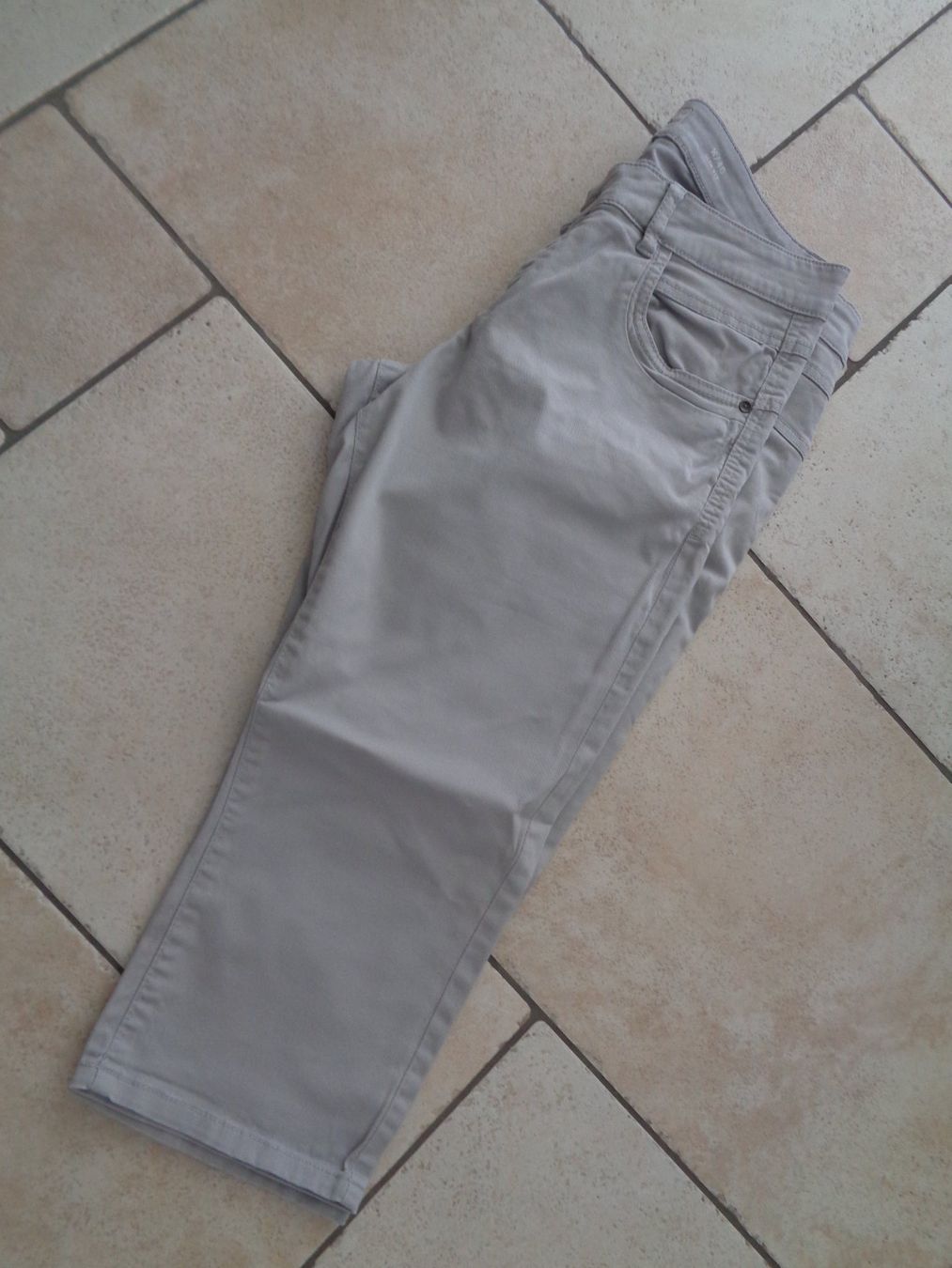 Pantaloni: Hose  3/4  Grösse 40 – Usato da Kreuzlingen venduto da Robi-2003 4