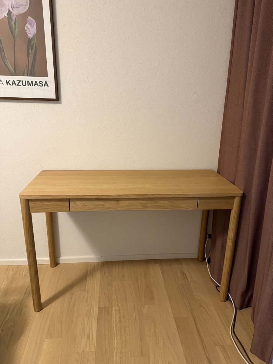 Scrivanie: IKEA TONSTAD Schreibtisch 120x47cm – Usato da Adligenswil venduto da tijaco 1