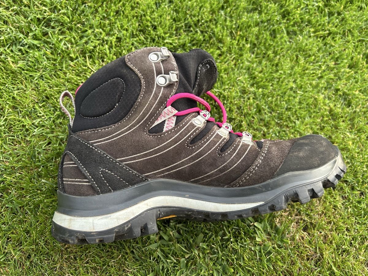 Aku Scarpe per ragazze: Aku Wanderschuh Gore Tex / Grösse 38 – Usato da Jonen venduto da speedy1972 4