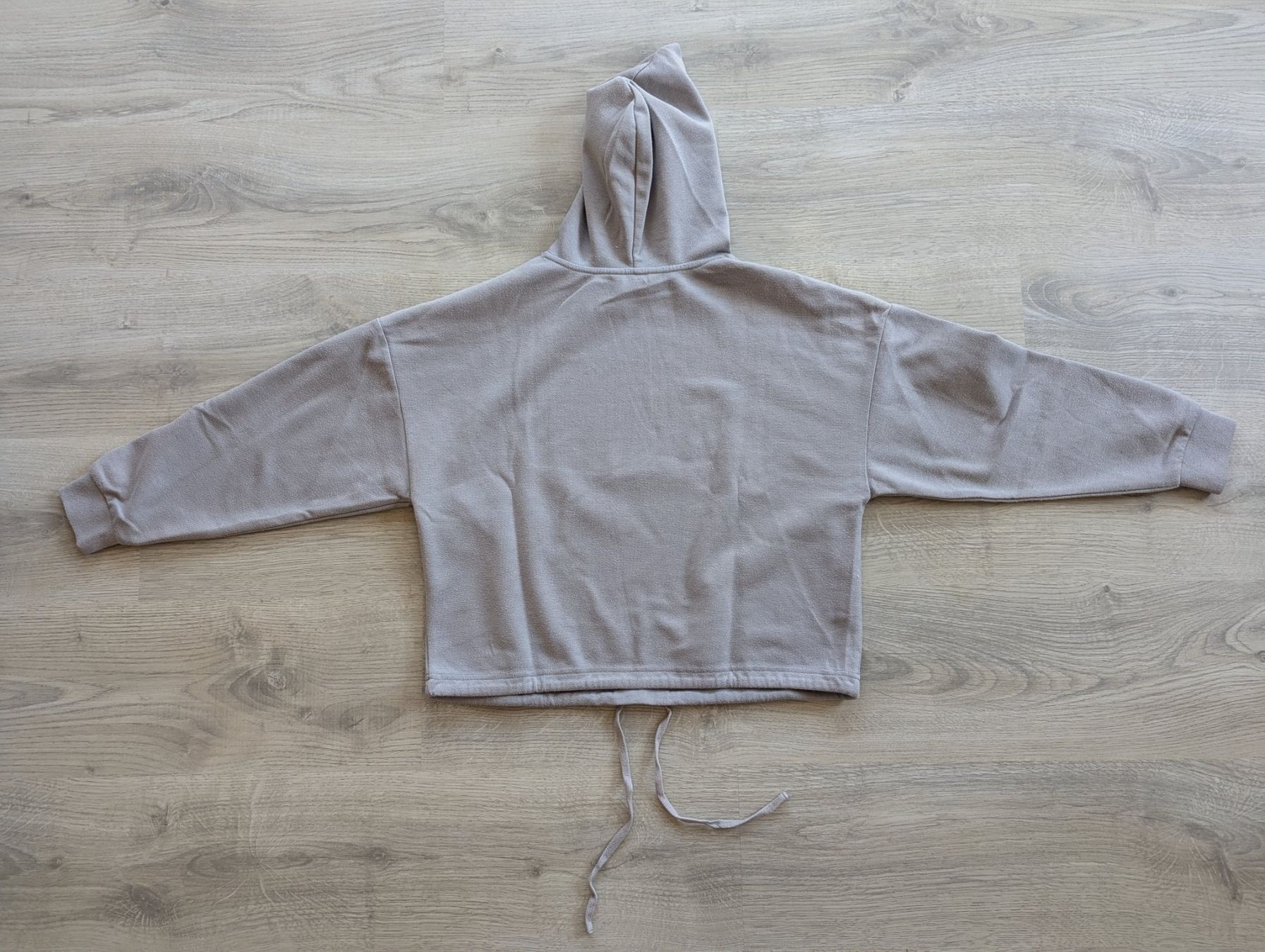 Maglioni & Felpe: Grauer oversized Kapuzenpullover - C by One - Gr. 38/40 – Usato da Goldingen venduto da YouAreMySunshine 1