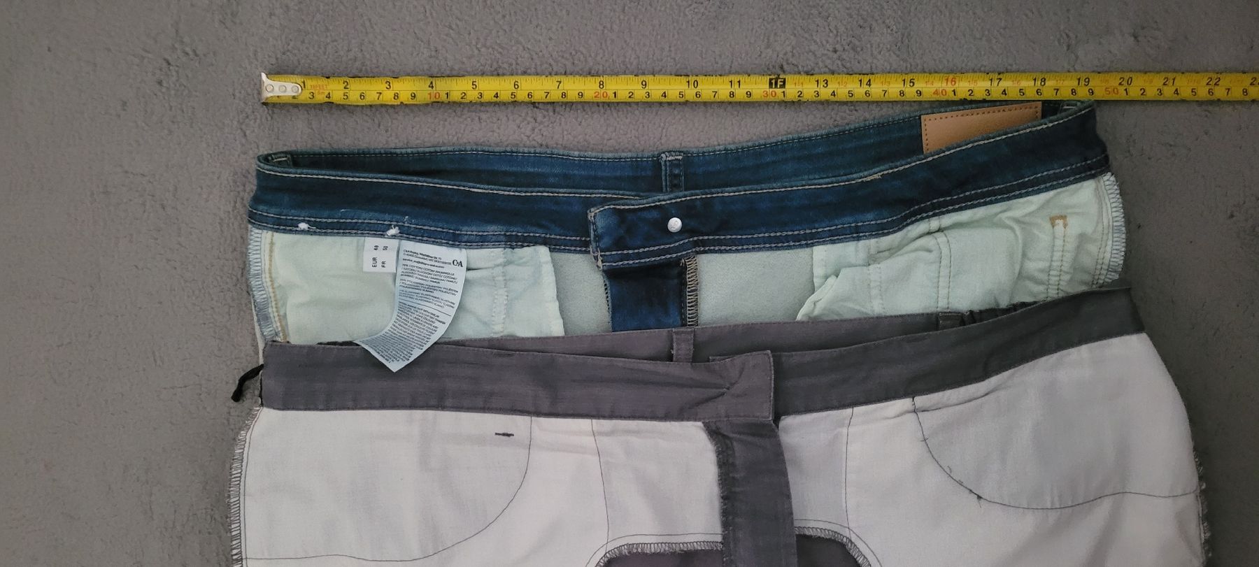 C&A Kleiderpakete: Lot de 2 pantalons C&A taille 48/50  – Gebraucht aus Vevey von x_y_f 3