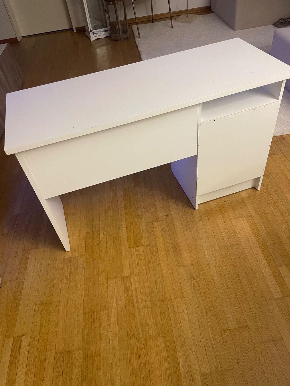 Schreibtische: Schreibtisch mit Schubladen – Gebraucht aus kloten von Teomondoscrofolo 1