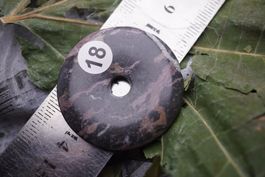 Black Silver   Pi Scheibe       –Edelsteinstube Rausverkauf