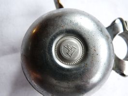 Doppel Glocke aus altem dickem Chrom