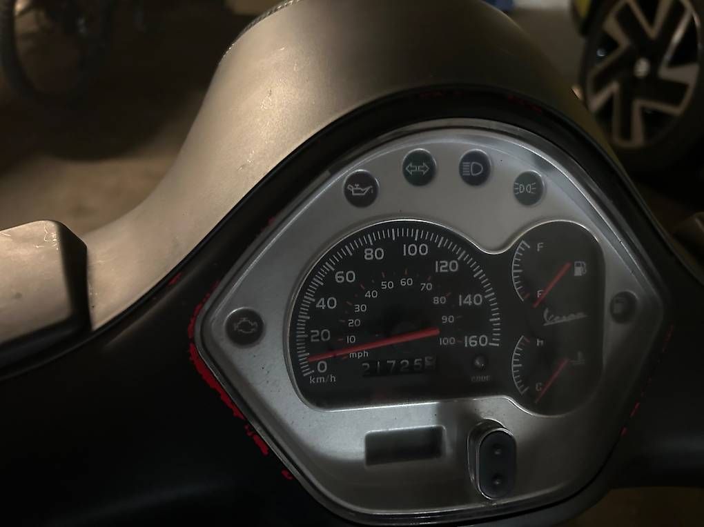 Scooter: Schwarzmatte Vespa  – Usato da Stachen venduto da mischa1301 2
