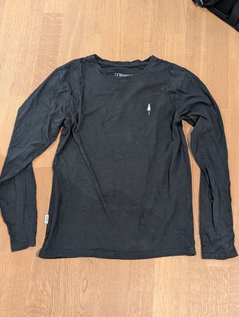 Nikin schwarzes langarm Shirt Grösse S