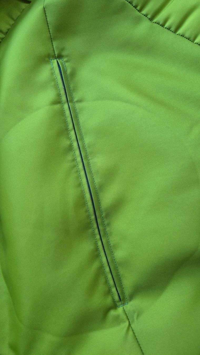 Kissen: Sitzsack grün – Gebraucht aus Fällanden von has_8zdw 2