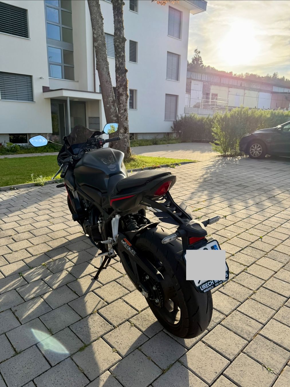 Honda Route: Honda CBR 650r 35kw E-Clutch – D'occasion à Neuenhof par del_99by 4