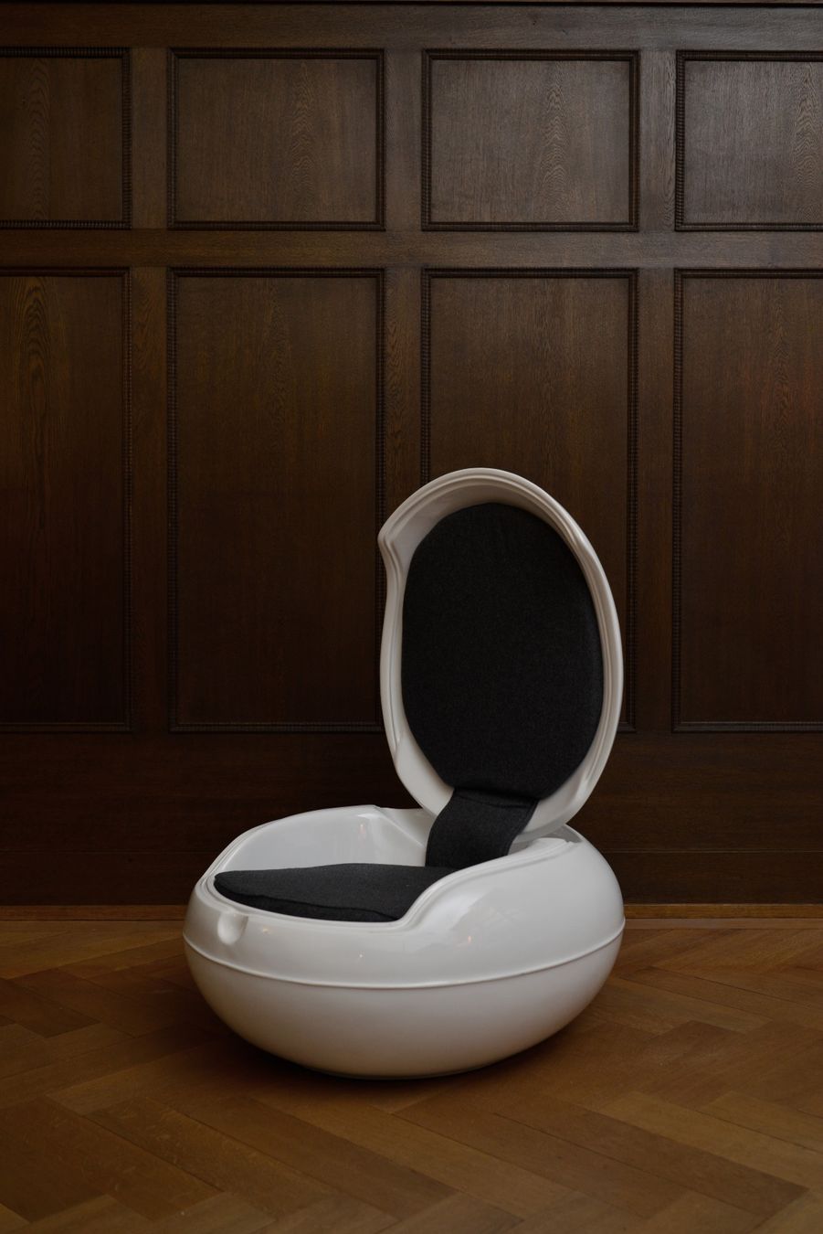 Poltrone: Senftenberg Garten Egg Chair Peter Ghyczy, Replika – Usato da Zürich venduto da unzico