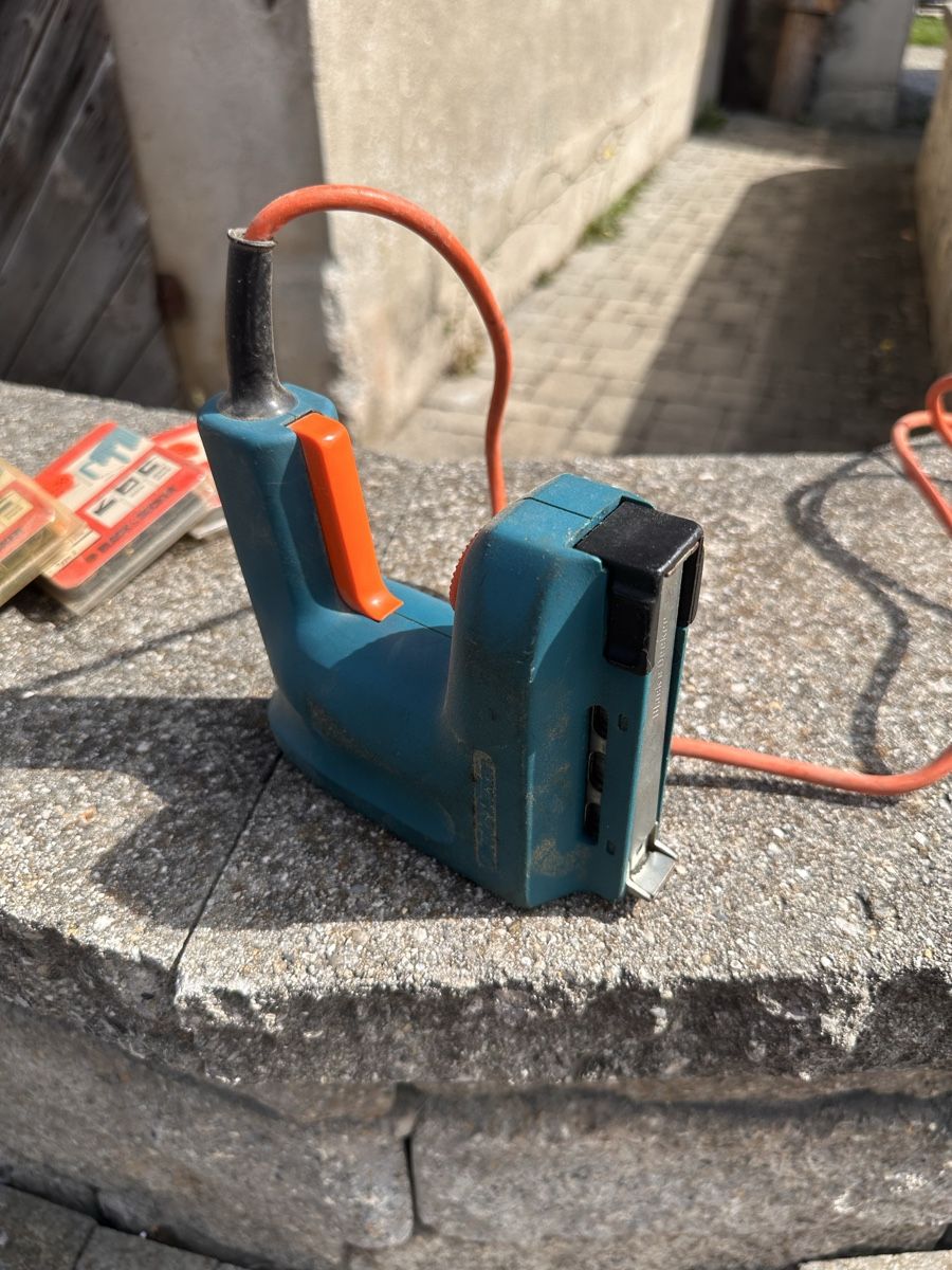 Alle Maschinen: Agrafeuse de chantier – Gebraucht aus Romont FR von ludoberson 2