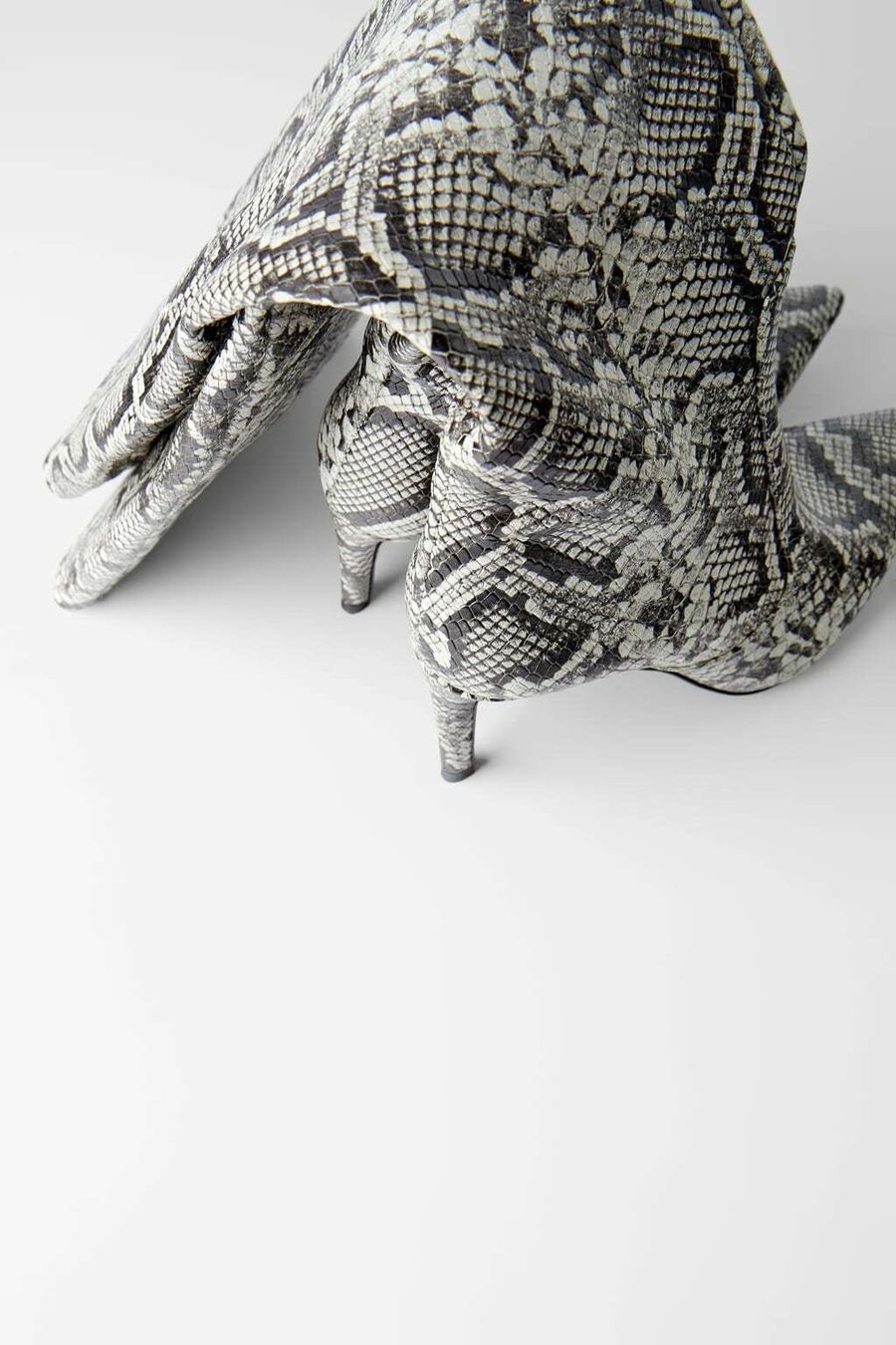 Zara Damenschuhe: NEW ZARA snakeskin boots – Neu und originalverpackt aus Vuadens von Nina11 6