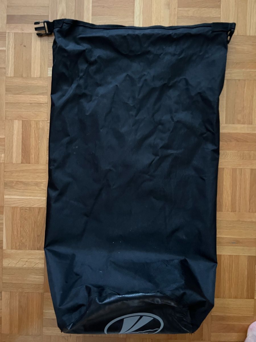 Borse: Schwarzer wasserdichter Packsack "DRIVE", max. 50 L – Usato da Rüschlikon venduto da Picpara 2