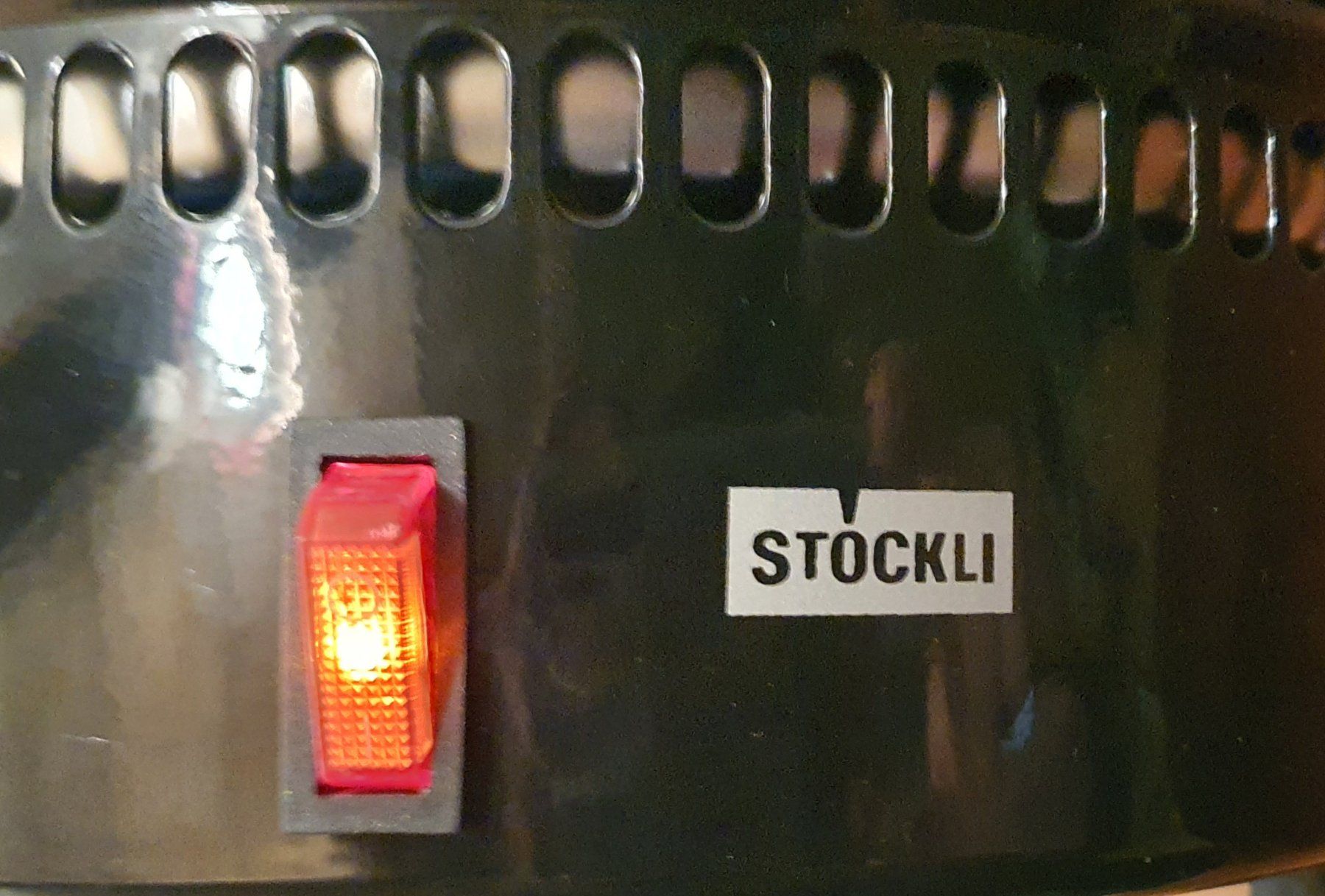 Stöckli Elettrodomestici da cucina: Stöckli Marroniofen schwarz – Usato da Neerach venduto da sillis 4