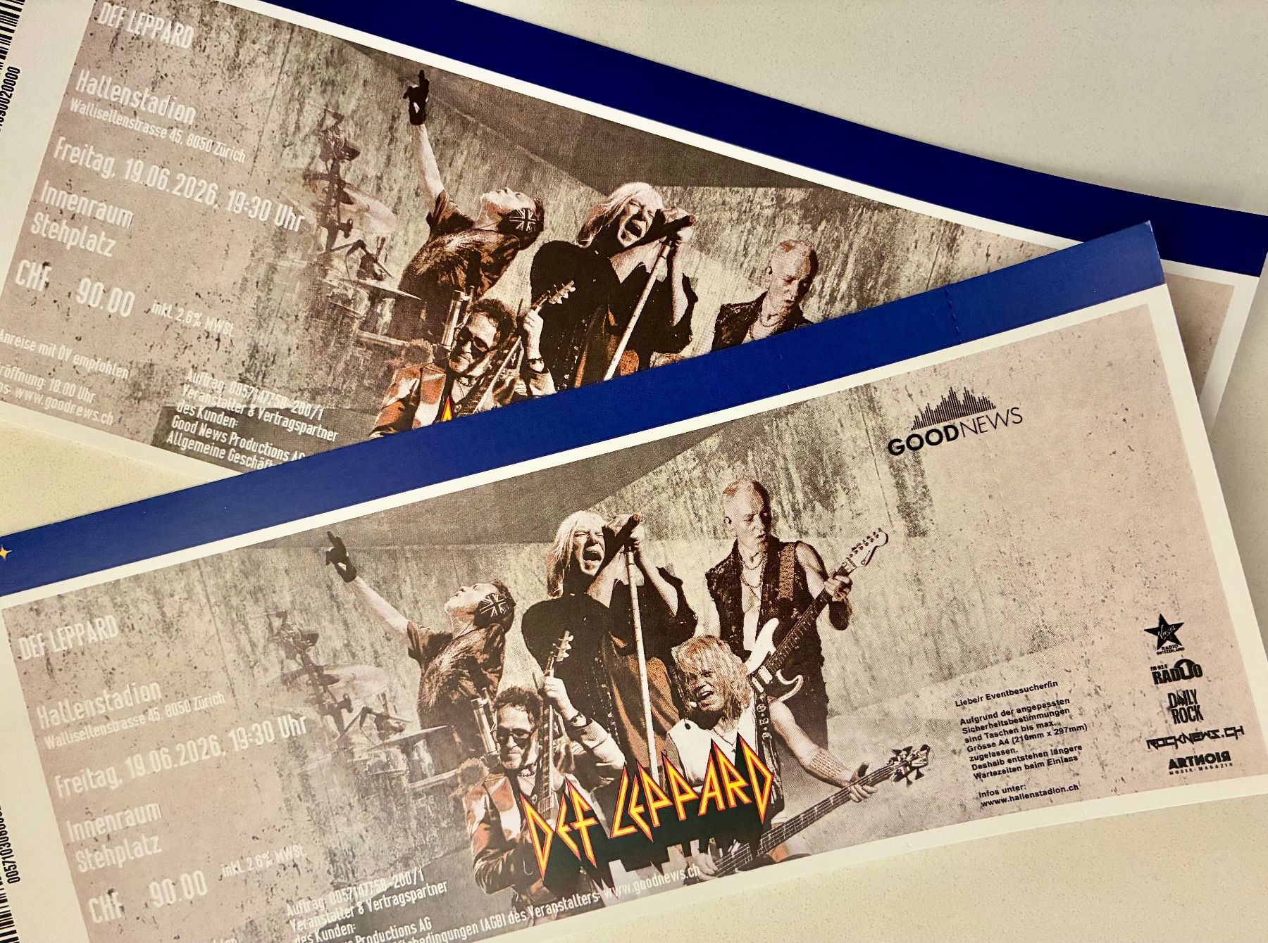Biglietti: Def Leppard 2 Stehplatz Tickets – Nuovo e nell'imballaggio originale da Thun venduto da Fuesu1812 1