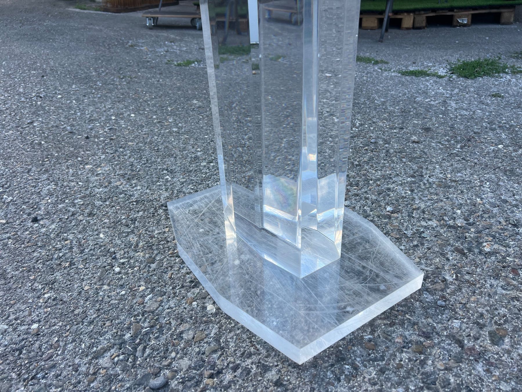 Autres décorations & accessoires: Mid Century - Plexiglas Podest – D'occasion à Otelfingen par Yossi-68 4