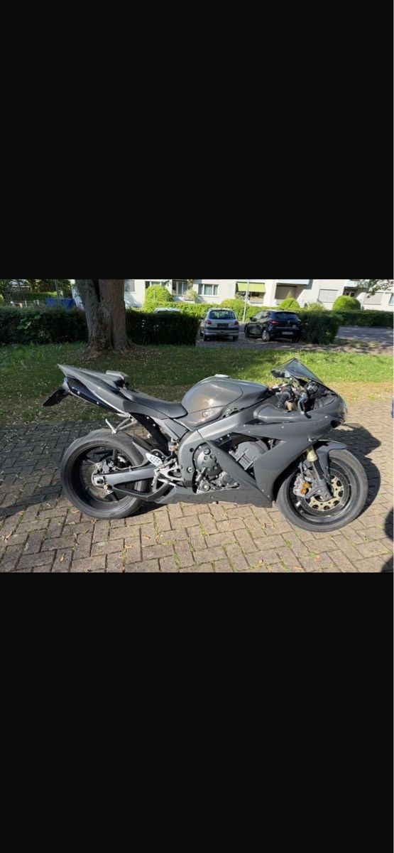 Yamaha Strada: Yamaha R1 – Usato da Niederdorf venduto da rin_fkq7 2