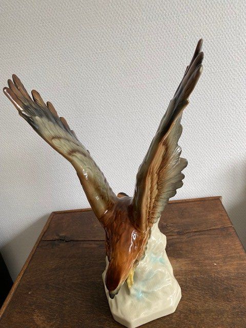 Skulpturen & Statuen: PORZELLAN  ADLER – Gebraucht aus Chur von silbermon 5