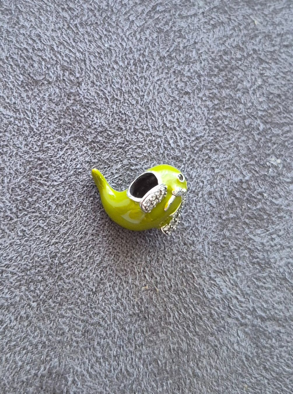 Ciondoli: Charm Seelöwe +Garantie – Nuovo (secondo la descrizione) da Rotkreuz venduto da Carbone_Bijou-Shop 1