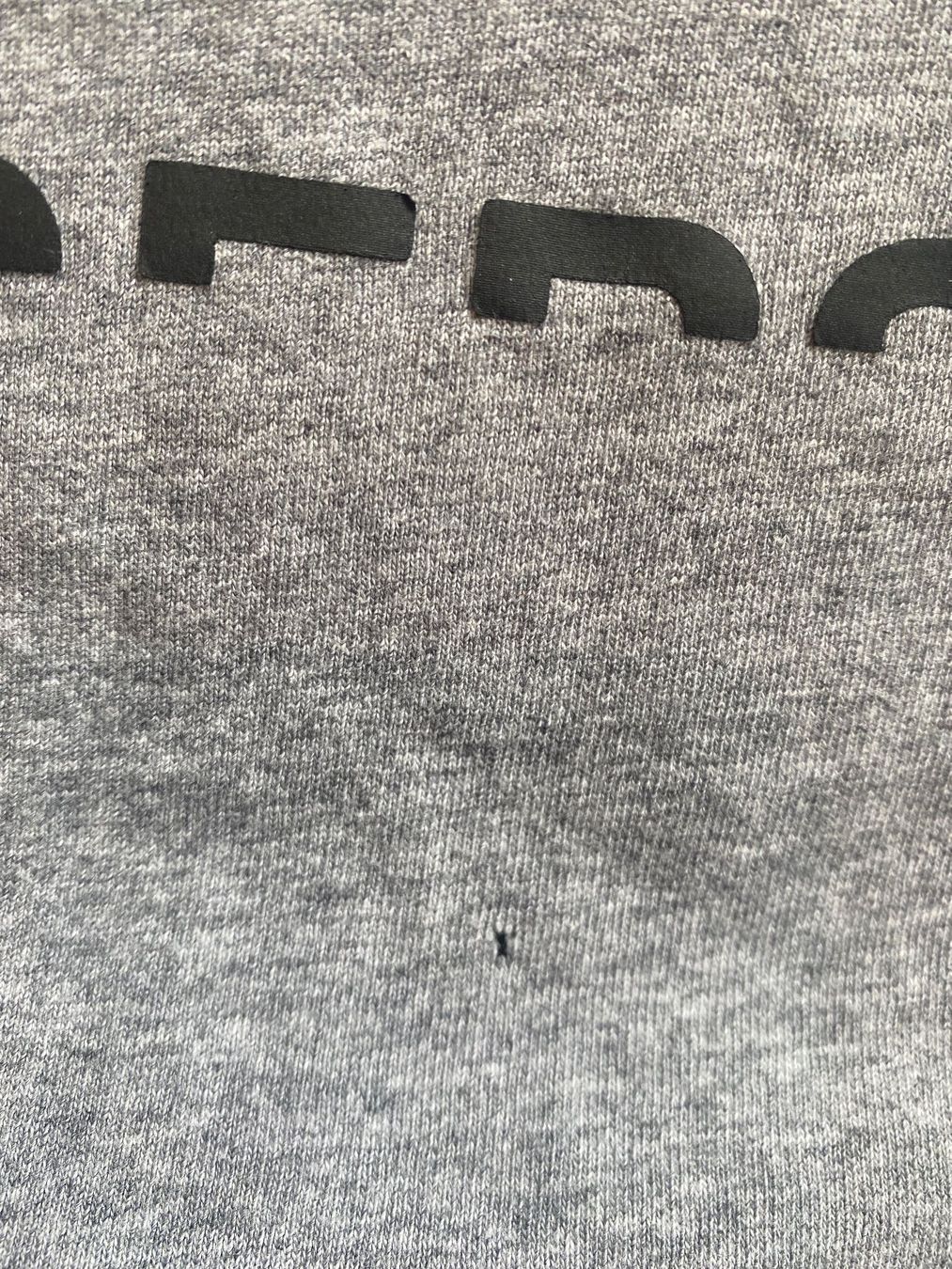 Guess Lotti di vestiti: 2 Stück Shirts GUESS / BOSS Gr. M – Usato da Frasnacht venduto da GracyStore 2