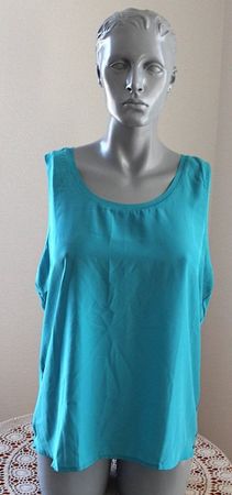 Hellblaues Oberteil verm. XL.