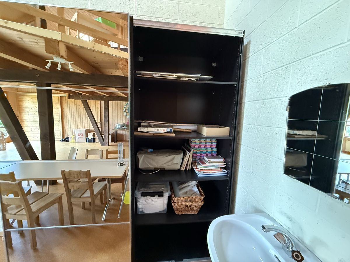 Armadi: Kleiderschrank (ohne Inhalt) – Usato da Zuzwil SG venduto da isa_w7ww 1
