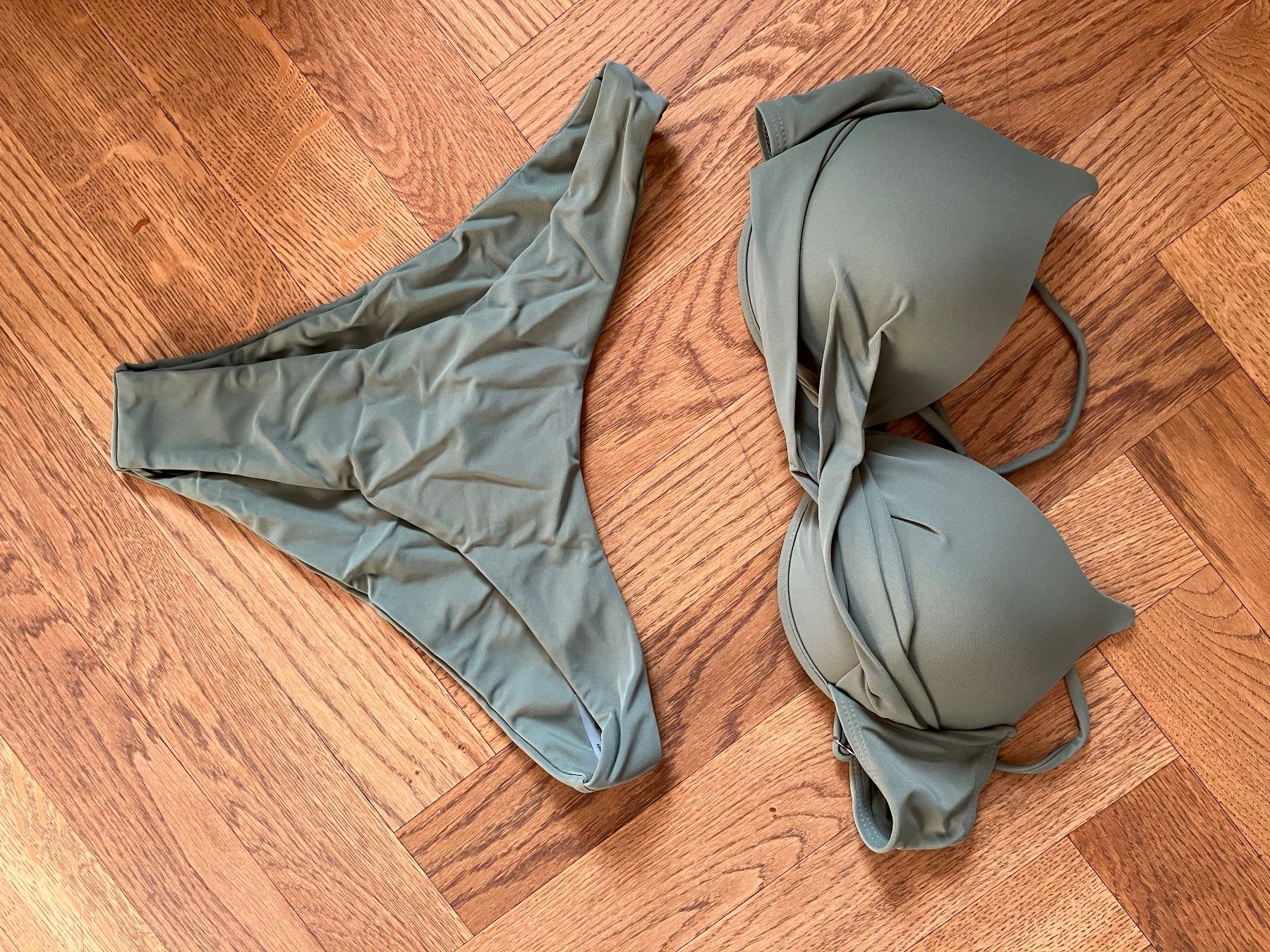 Costumi da bagno & Bikini: Bikini brazilian neu 80B / 40 – Nuovo e nell'imballaggio originale da Herrliberg venduto da spunggi