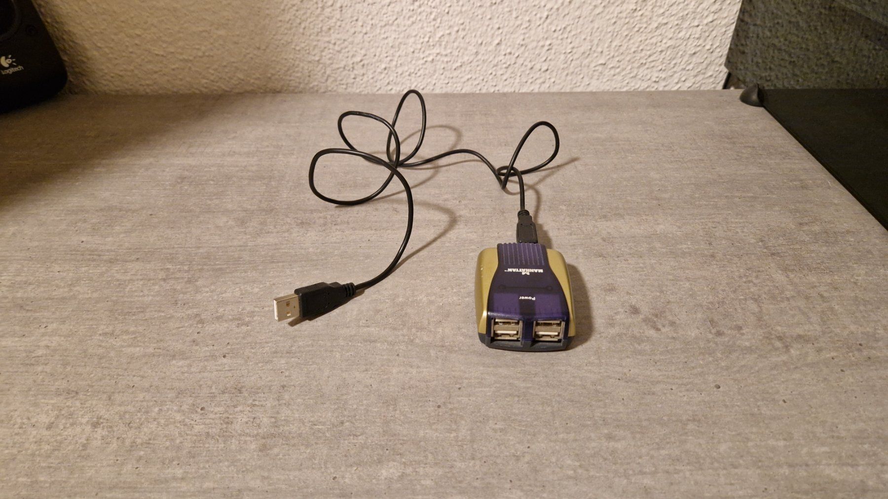 Hubs & Switches: USB-Hub – Gebraucht aus Buchs SG von mr9470 4