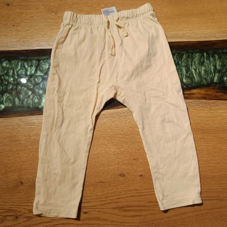 Hose Grösse 92