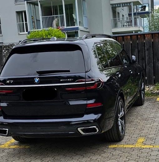 BMW Automobili: BMW X7 SUV, Black, Petrol, Automatic – Nuovo (secondo la descrizione) da Buchs SG venduto da ajv_bv7h 1