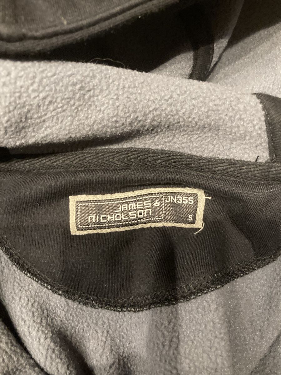 Maglioni & Felpe: Kapuzenpullover S Schwarz Neu – Nuovo e nell'imballaggio originale da Aarwangen venduto da to-hirschi 4