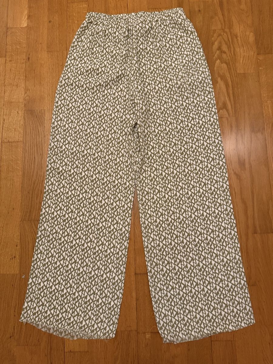 H&M Hosen: Leichte Hose von H&M Grösse 34. – Gebraucht aus Adliswil von StephanieAnnina 7