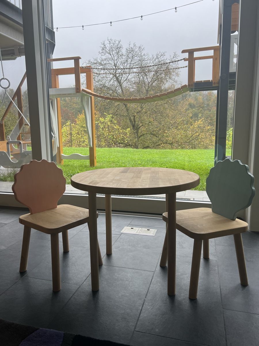 Set di tavolo e panche: Personalised Table & Chairs set for kids – Nuovo (secondo la descrizione) da Eglisau venduto da ana_x8gl 6