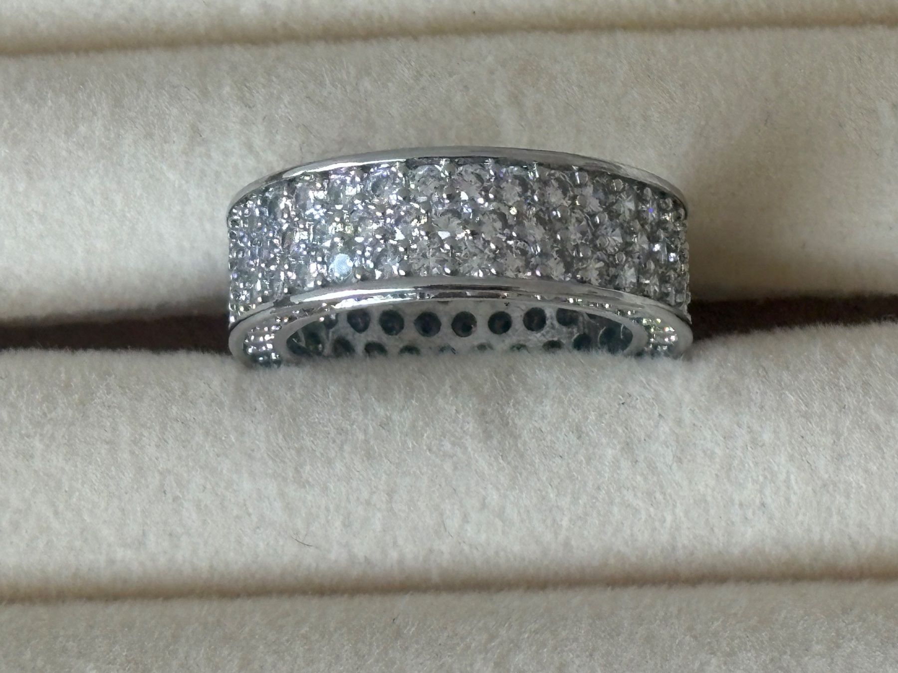 Ringe: Luxus Elegante Gr: 18/8 Ring mit  Zirkonia Silberfarben – Neu (gemäss Beschreibung) aus Biel-Bienne von Roserosse13 2