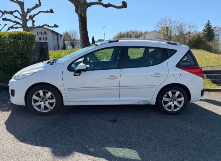 Peugeot Automobili: Peugeot 207SW 1.6hdi – Usato da Regensdorf venduto da pmj_v89t 6