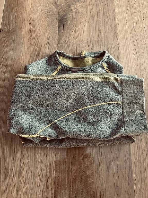 Lots de vêtements: Completo termico – D'occasion à Vezia par luc_6jct