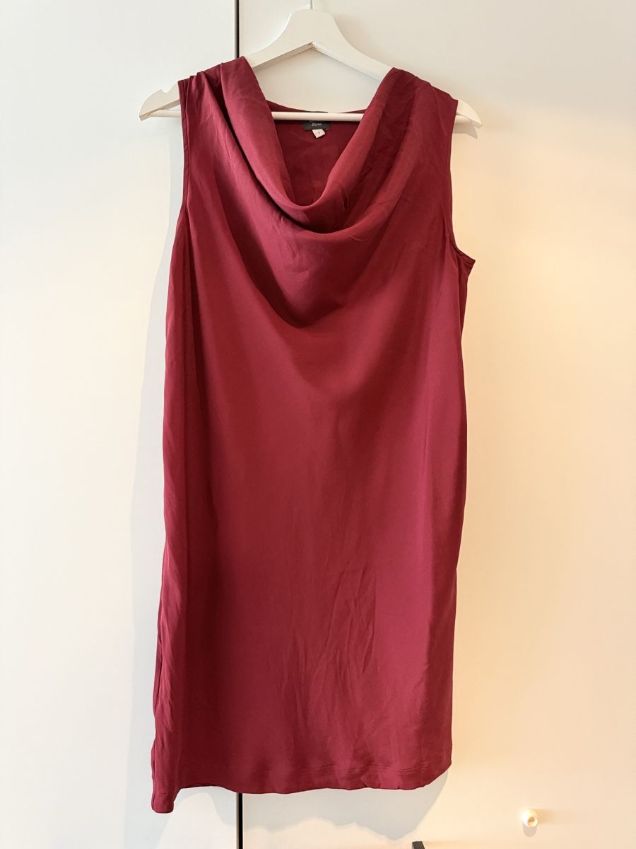 Kleider: VETE MENTS Damen Kleid Grösse 1 Seide  – Gebraucht aus Kilchberg ZH von san_hs8y