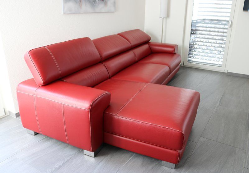 Divani: CALIA Italia Designer Leder-Ecksofa Rubinrot – Usato da Seengen venduto da ackleca 1
