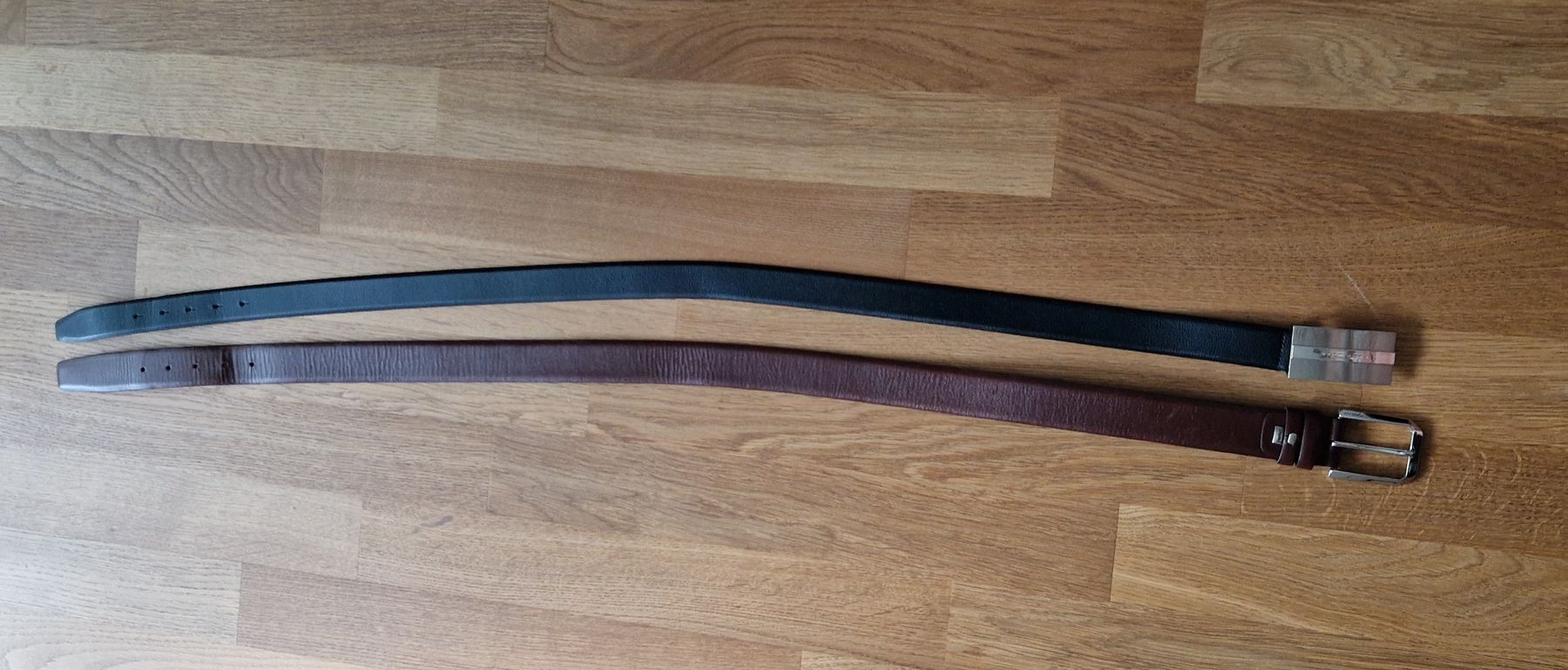 Cinture: Sarar & Hugo Boss: Elegante Markengürtel im Set – Usato da Nendeln venduto da witr_gliabt 1