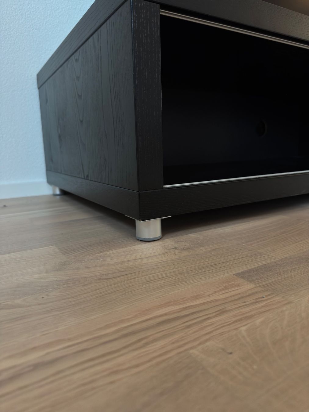 Mobili TV: TV Möbel / Lowboard - Schwarz – Usato da Küsnacht ZH venduto da lin_p7sx 3