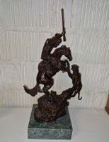 Trapper mit Puma Figur