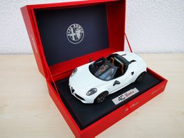 BBR 1/18 Alfa Romeo 4C Spider, Perlmuttweiss, neu in OVP