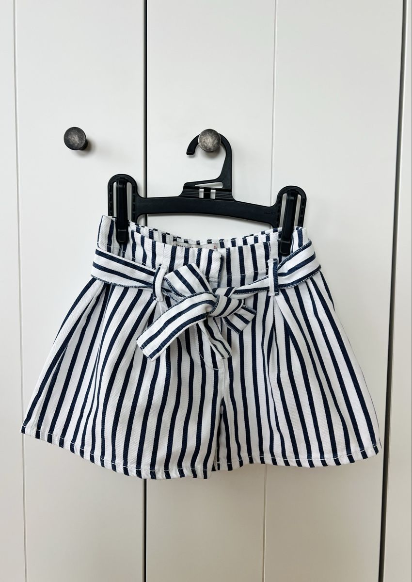 Zara Pantaloni: Zara 110 kurze Shorts weiss – Nuovo (secondo la descrizione) da Burgdorf venduto da rulan 1