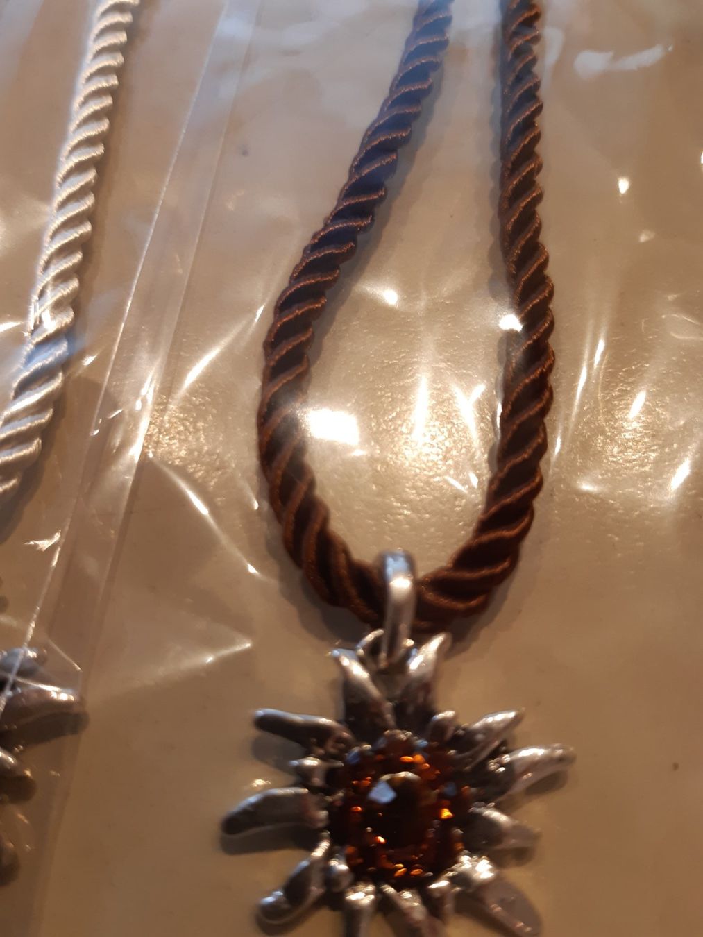 Catenine: Kette Edelweiss braun Kordel – Nuovo e nell'imballaggio originale da Ibach venduto da chaemilochhobbygarte 3