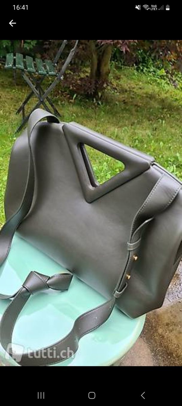 Bottega Veneta Borse da donna: Bottega Veneta Point Camping – Nuovo (secondo la descrizione) da Ostermundigen venduto da louisetcoco13